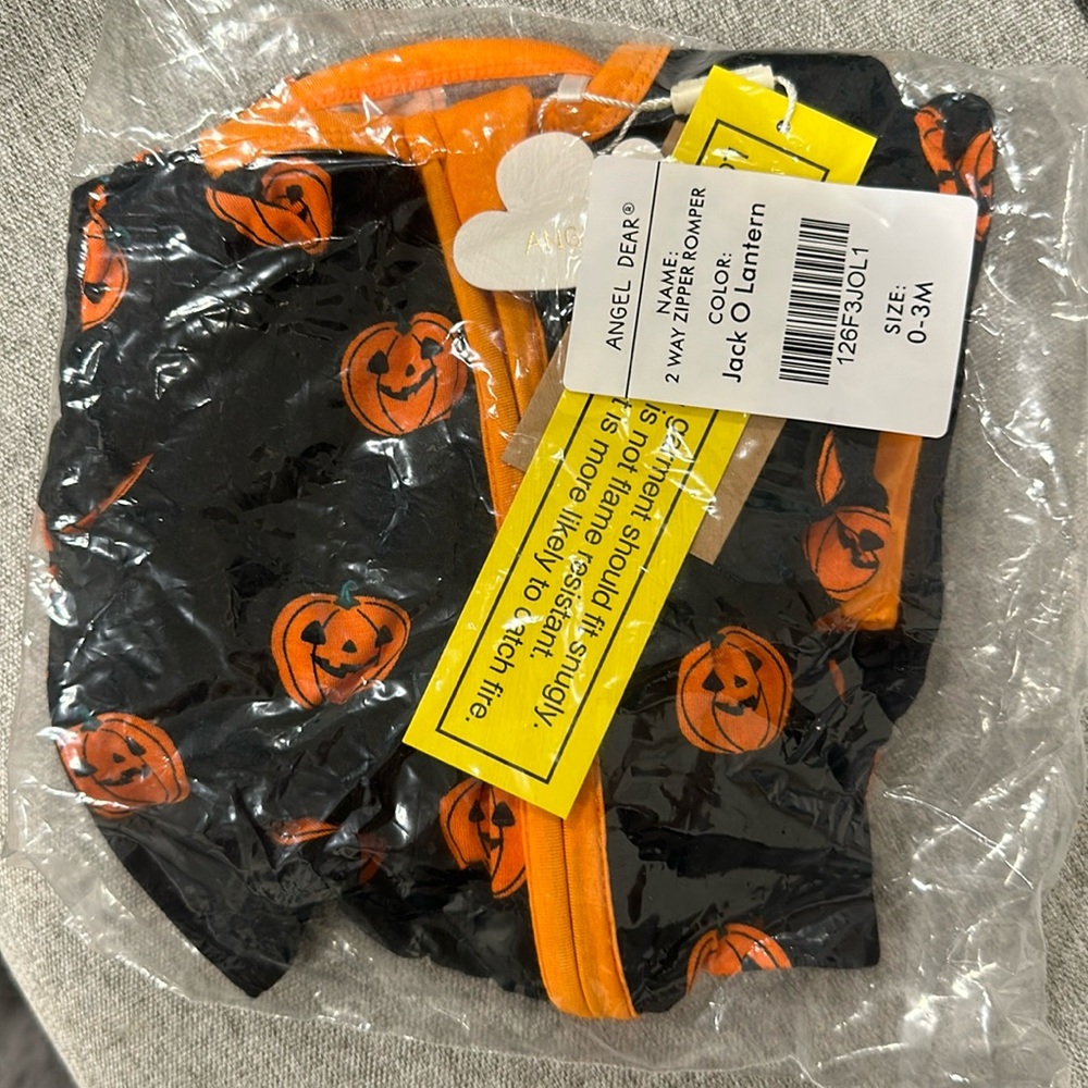 Angel Dear 2 way zipper romper- Jack o Lantern 0-3 M